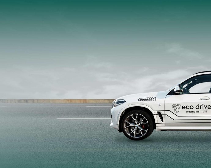 Driving School Methods That Calm Nervous Beginners